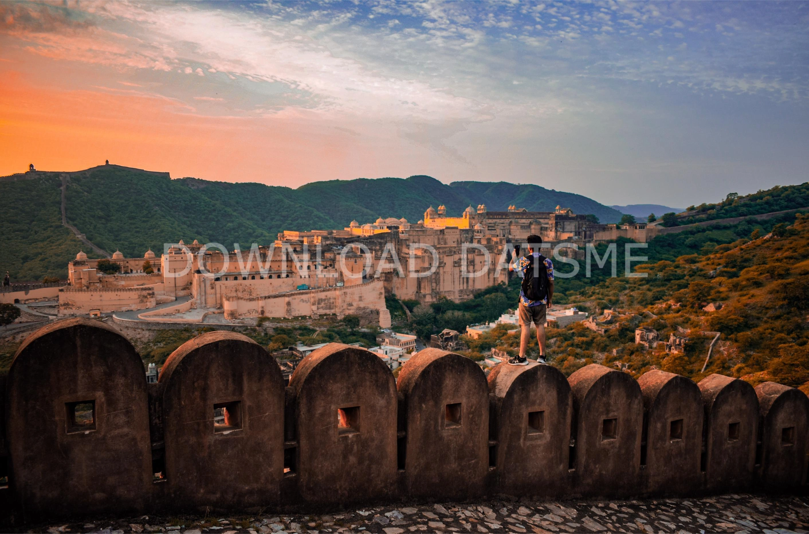 Find Friends in Dungarpur, Rajasthan based on your bonding style