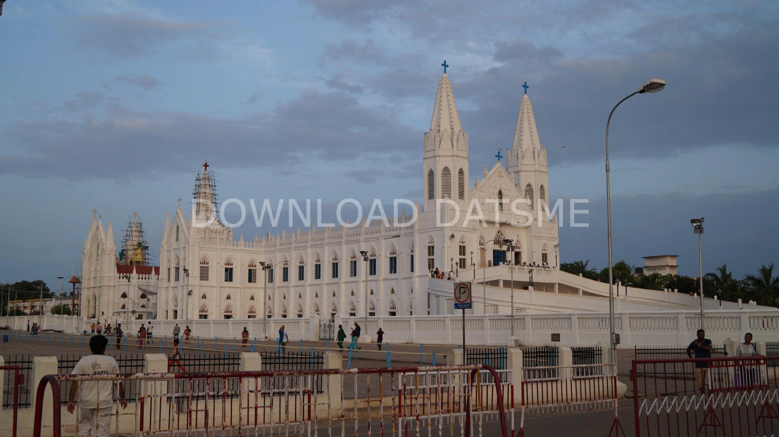 Find Friends in Nagapattinam, Tamil Nadu based on your bonding style